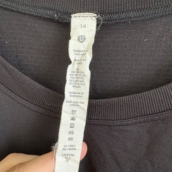 Lululemon Athletic Swiftly Tech Relaxed Short Sleeve Shirt Black Women’s Size 14 - Picture 7 of 7